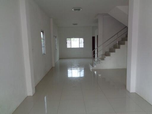 Townhouse Paktai City Home