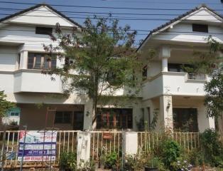 Single house Jittaree Ville 3, Lampang.