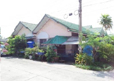 Single house V.P. Land and House, Chonburi.
