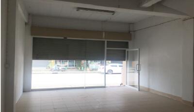 Commercial building Mueang Trat