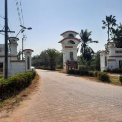 Empty land in Chalong Krung River Ville, Nong Chok.