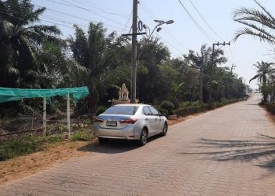 Empty land in Chalong Krung River Ville, Nong Chok.