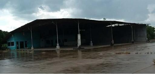 House with business, Kamphaeng Phet