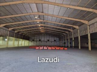 Yellow line Train of 8,227 SQM warehouse for rent at Srinakarindra Road