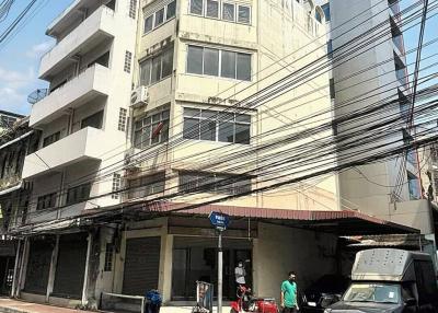 Shophouse for rent in Samphanthawong.