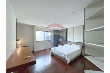 3 bedroom for rent BTS Asoke Sukhumvit and Phetchaburi road