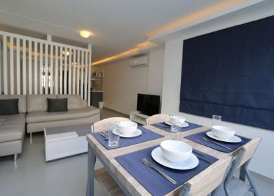 Attractive, refurbished studio room waiting for you here at Hillside 3 Condo
