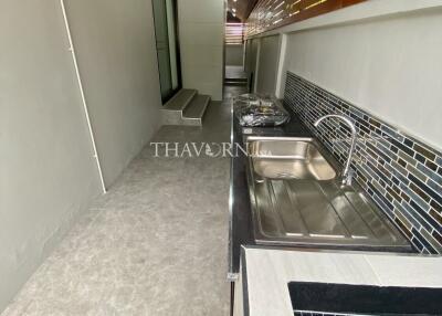 บ้าน ขาย 4 ห้องนอน 90 ตร.ม. ที่ดิน 220 m² ใน  Baramee Village, Pattaya