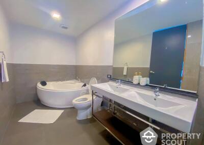 2-BR Serviced Apt. near BTS Thong Lor