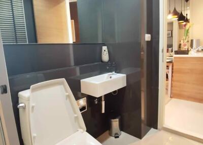 1 bed Condo in Rhythm Phahol - Ari Samsennai Sub District C020884