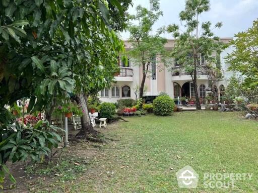 3-BR House near BTS Punnawithi