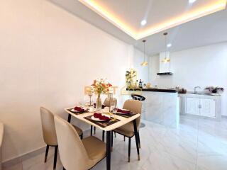 2 Bedrooms Townhouse in Rattanakorn Village 20 Siam Country Club H011704