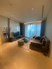 Sindhorn Residence 3 bedroom condo for rent