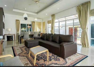 Modern villa Available in Pasak