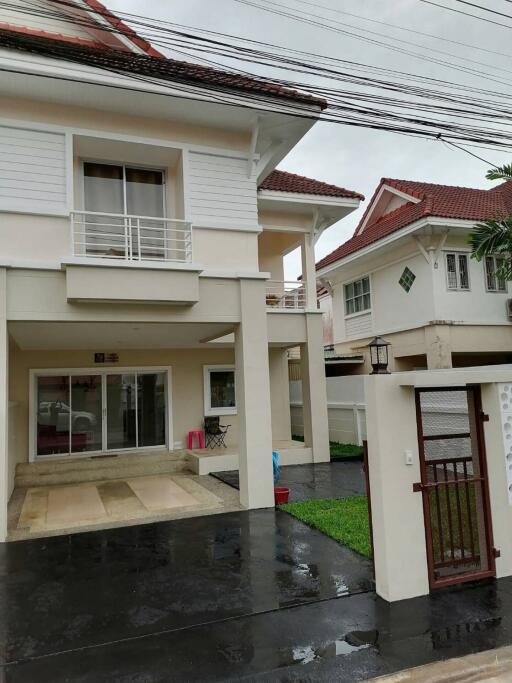Townhouse for rent at Phuket town