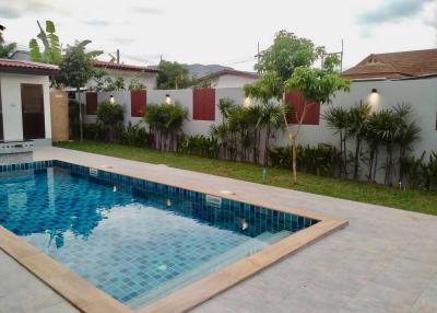 Quiet pool villa for sale and rent at Pasak