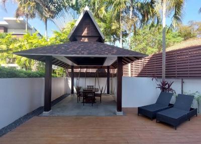 Private pool villa at Chalong for rent