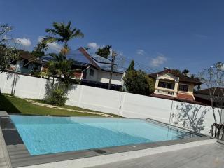 Modern pool Villa in Chalong for Sale