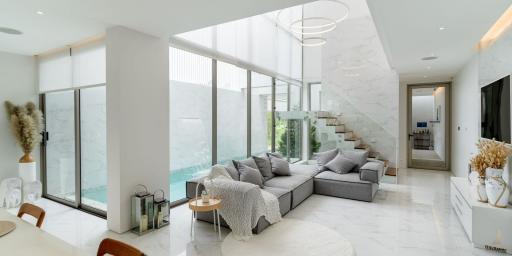 Luxurious Villa in Bangtao for Sale