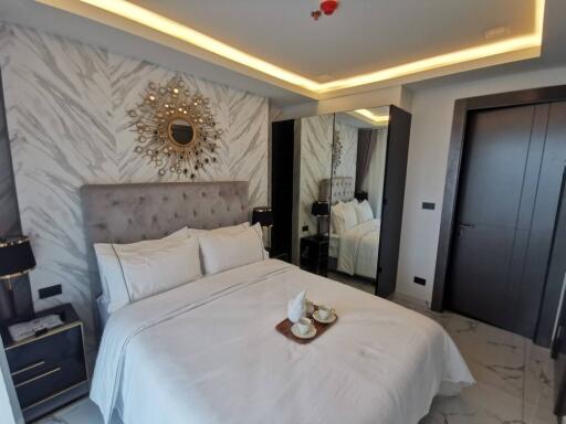 Large 2 bedroom Condo in the middle of Pattaya