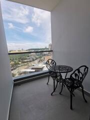 New, fully furnished 1-Bedroom Condo