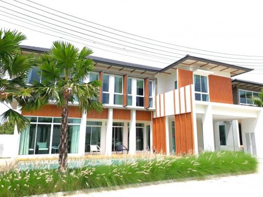 Gorgeous single house for sale in Huay Yai