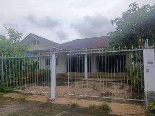 2 semi detached bungalows or 1 big family home