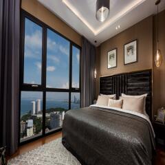 Stunning ocean view condo with 2 bedrooms