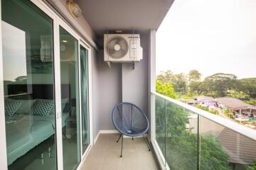 Beautiful 2 bedroom condo in Bang Saray