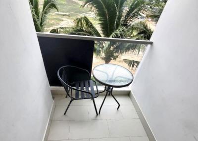 Studio with garden view for sale
