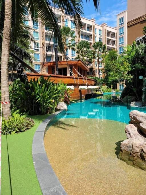 Nice 1-bedroom condo with a large waterpark