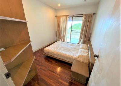 2 bedroom Condo with huge balcony in Baan Amphur
