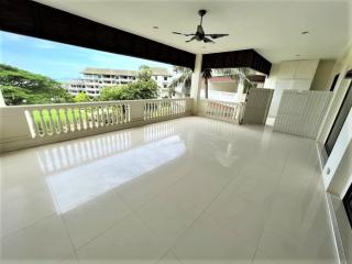 2 bedroom Condo with huge balcony in Baan Amphur