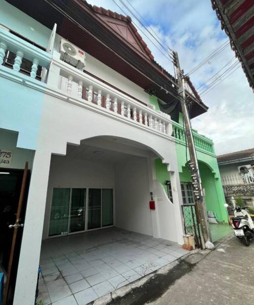 Modern 2-storey Townhouse for sale