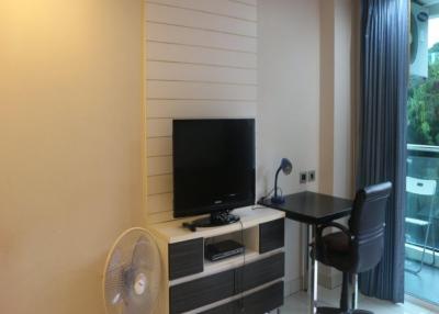 Studio for sale near Thappraya Road and city center