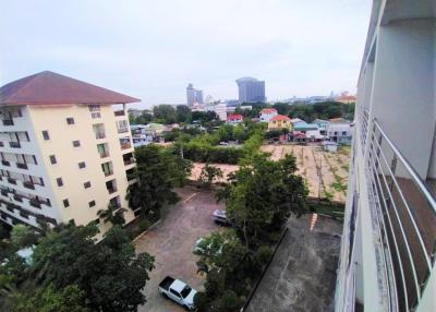 Large condo 2 bedroom near Naklua beach