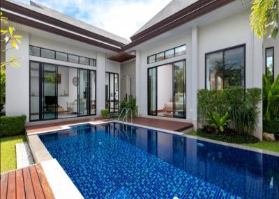 Luxury 3 bedroom poolvilla in Layan