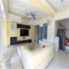 Nice duplex apartment with pool view