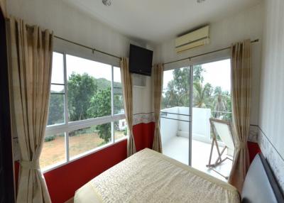 Beachfront 2 bedroom condo in Pranburi