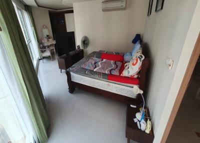 2 bedrooms condo in city center