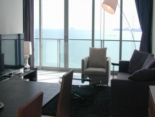 Stunning Condo for sale and rent at Wongamat