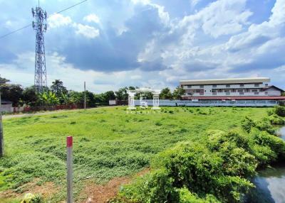 42604 - Phutthabucha 32 Land for sale 1-2-81.7 rai, near King Mongkut