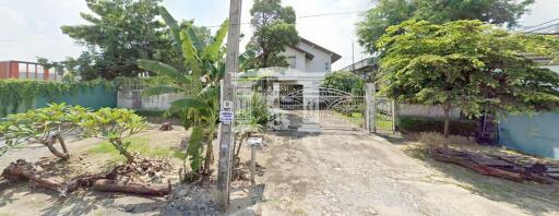 41372 - Land for sale next to Soi Rewadee - Liang Mueang Non, area 2-2-88 rai, near MRT Nonthaburi Intersection 1.