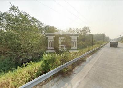 41462 - Land for sale, area 13-3-81 rai, Phan Thong, Chonburi, near Amata Nakorn Industrial Estate, Phase 10.