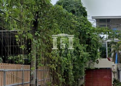 40542 - Land for sale, Suthisan Winitchai Road 2, Soi Inthamara, near BTS Saphan Khwai, area 135 sq m.