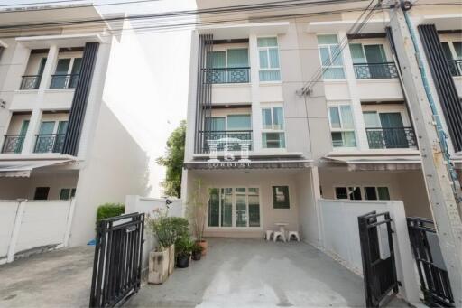 90770 -Townhouse for sale , Area 19.9 sq.wa. Rama 9