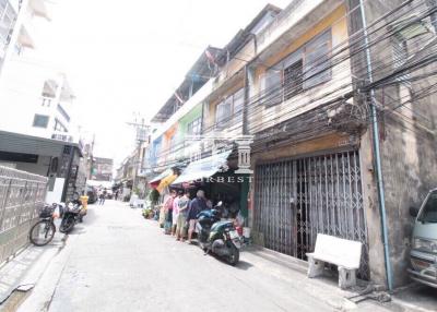 42311 - Land for sale, area 136.7 sq wa (546.8 sq m.), Chan Road 45, near BTS Surasak.