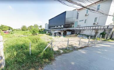 42747 - Land for sale in Chaloem Phrakiat Rama 9, area 404 square meters, near Seacon Srinakarin, Paradise Park.