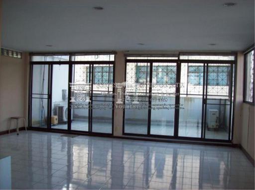 0266 -Townhouse for sale, Phaholyothin 5 Rd., area 200 Sq.m.