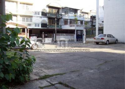 0266 -Townhouse for sale, Phaholyothin 5 Rd., area 200 Sq.m.